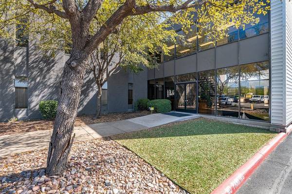 4925 Davis Boulevard #private offices, North Richland Hills, TX 76180