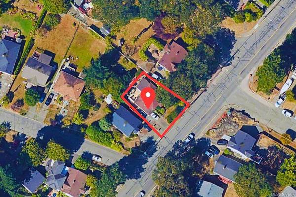 638 Lampson St, Esquimalt, BC V9A 6A3