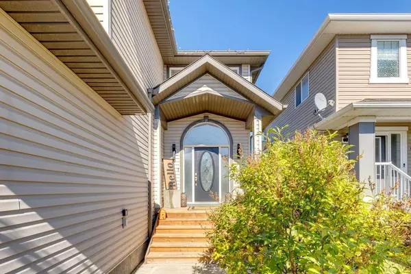 Airdrie, AB T4B3L1,696 Luxstone LNDG SW