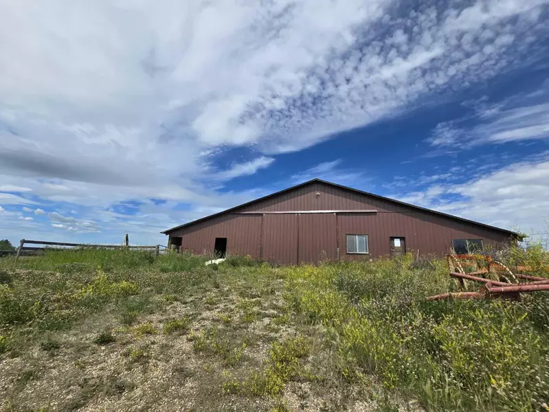 7220 Township Road 560, Rural Lac Ste. Anne County, AB T0E2A0