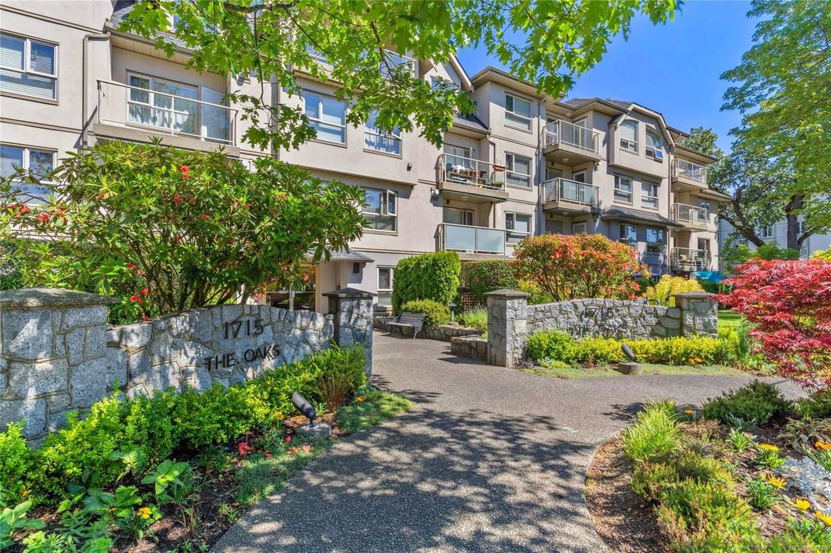 Victoria, BC V8R 4P1,1715 Richmond Ave #407