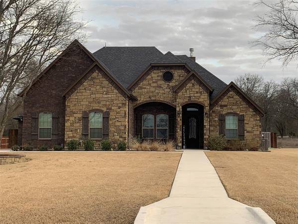 7839 Blanchard Way, Benbrook, TX 76126