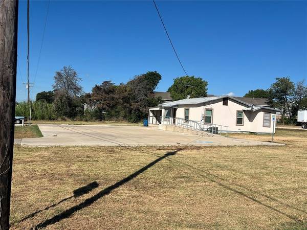 218 E Highway 67, Keene, TX 76059