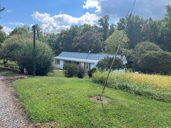 2345 Orchard Gap Road, Ararat, VA 24053