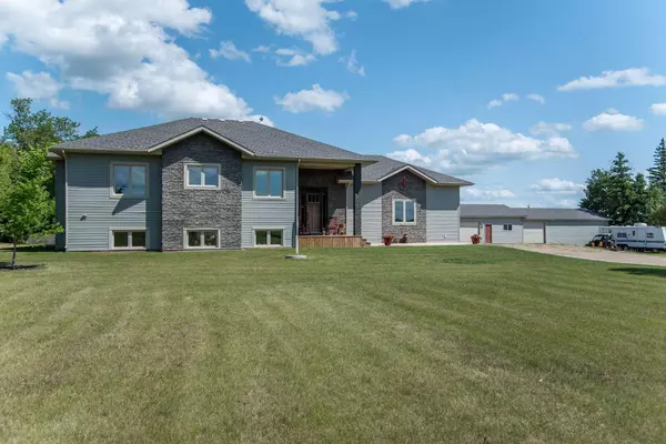 40511 Range Road 273, Rural Lacombe County, AB T4L 1W7