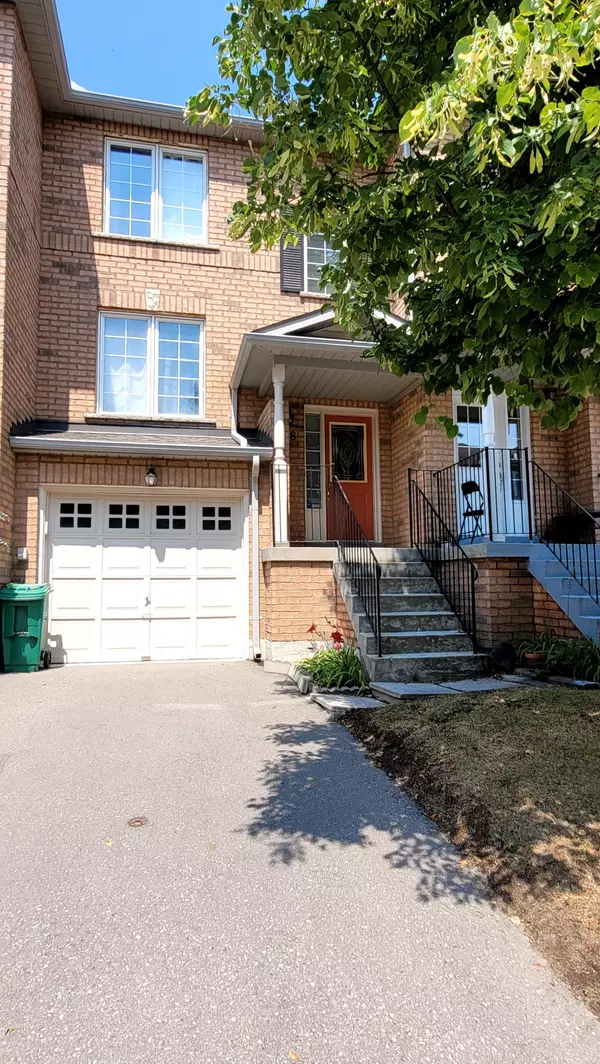 2 Clay Brick CT #38, Brampton, ON L6V 4M7