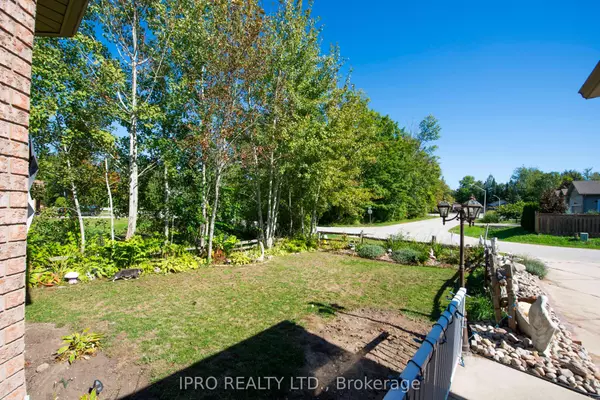 Wasaga Beach, ON L9Z 1L3,128 Smallman DR