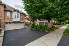 Oakville, ON L6M 3Z6,2225 Hummingbird WAY