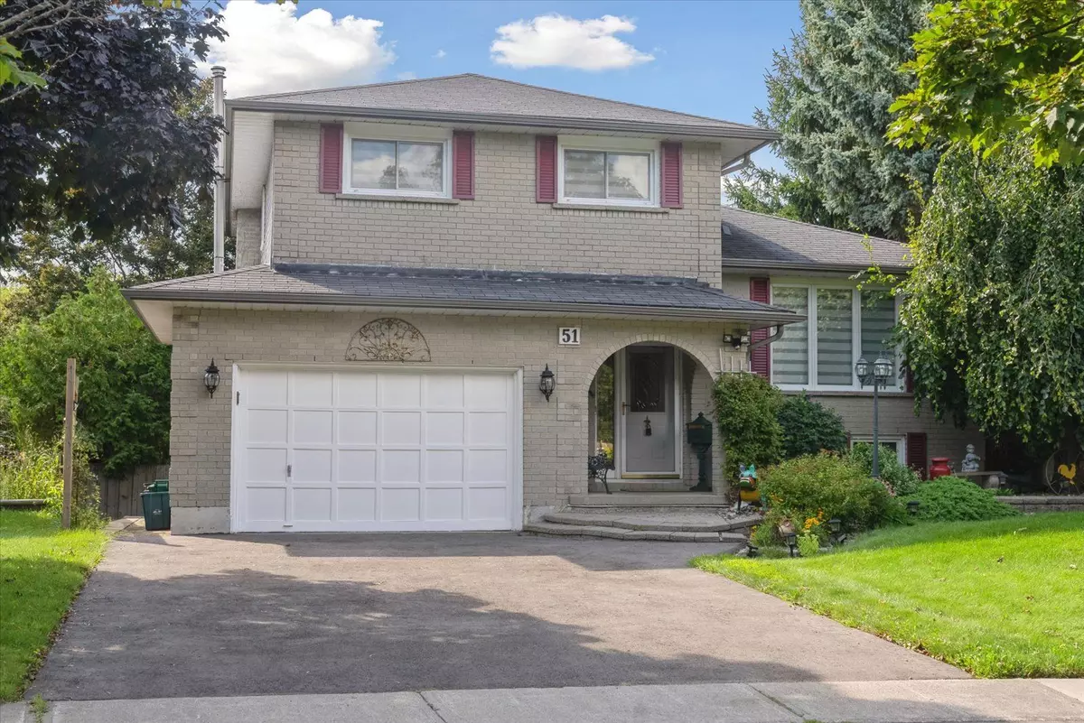 Durham, ON L1E 1C7,51 Pinedale CRES