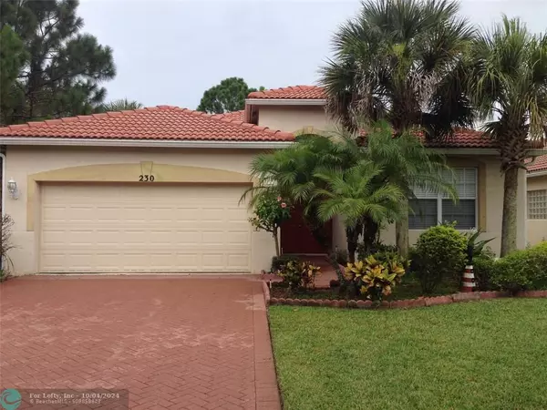 230 Seminole Lakes Dr, Royal Palm Beach, FL 33411