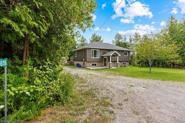 Northern Bruce Peninsula, ON N0H 2T0,619 Pike Bay RD