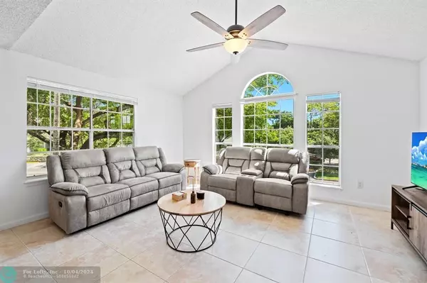 Delray Beach, FL 33444,1011 Crystal Way  #H