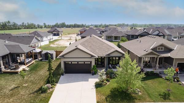 Lambton Shores, ON N0M 1T0,68 Deerfield RD