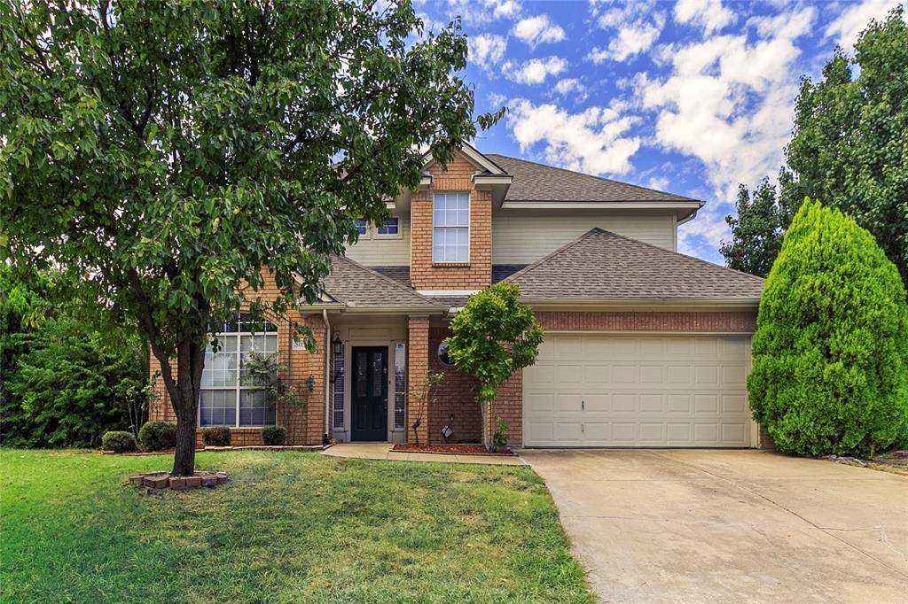 805 Edury Court,  Euless,  TX 76039