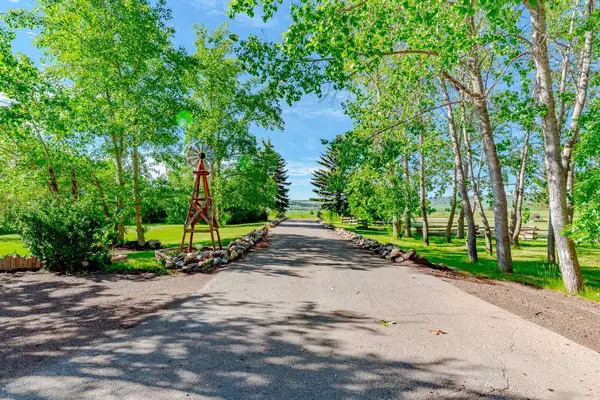 Rural Foothills County, AB T1S4C5,48010 244 AVE W