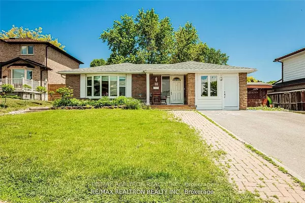 111 Carlson DR W #Upper, Newmarket, ON L3Y 3G9