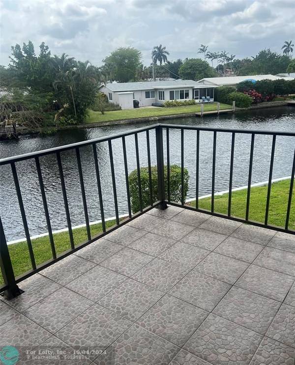 Wilton Manors, FL 33334,3004 NE 5th Ter  #208-C