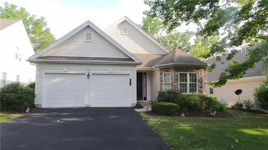 Palmer Twp, PA 18045,94 Glenmoor Circle South