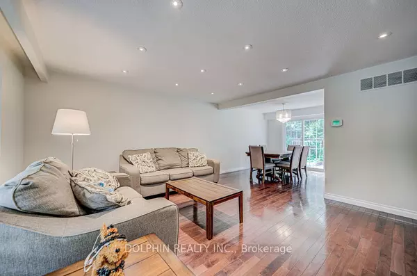 Oakville, ON L6J 5R4,2290 Devon RD