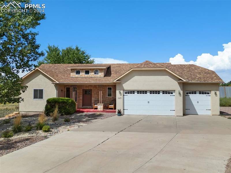 169 W Blue Hills DR, Pueblo, CO 81007