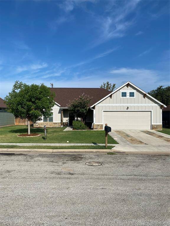 1903 Duckhorn Drive, Brownwood, TX 76801