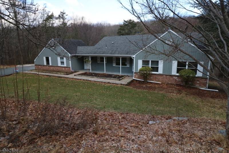8 POND HOLLOW ROAD, Vernon Twp., NJ 07461