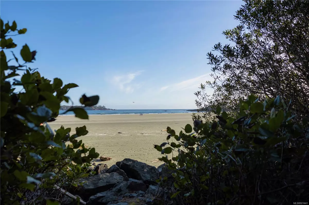 Tofino, BC V0R 2Z0,1333 Chesterman Beach Rd