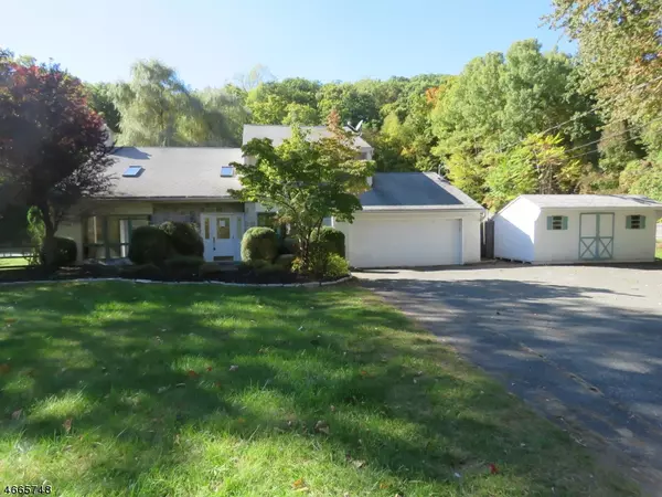 390 W Mountain Rd, Sparta Twp., NJ 07871