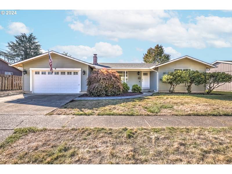 200 W 9TH ST, Newberg, OR 97132