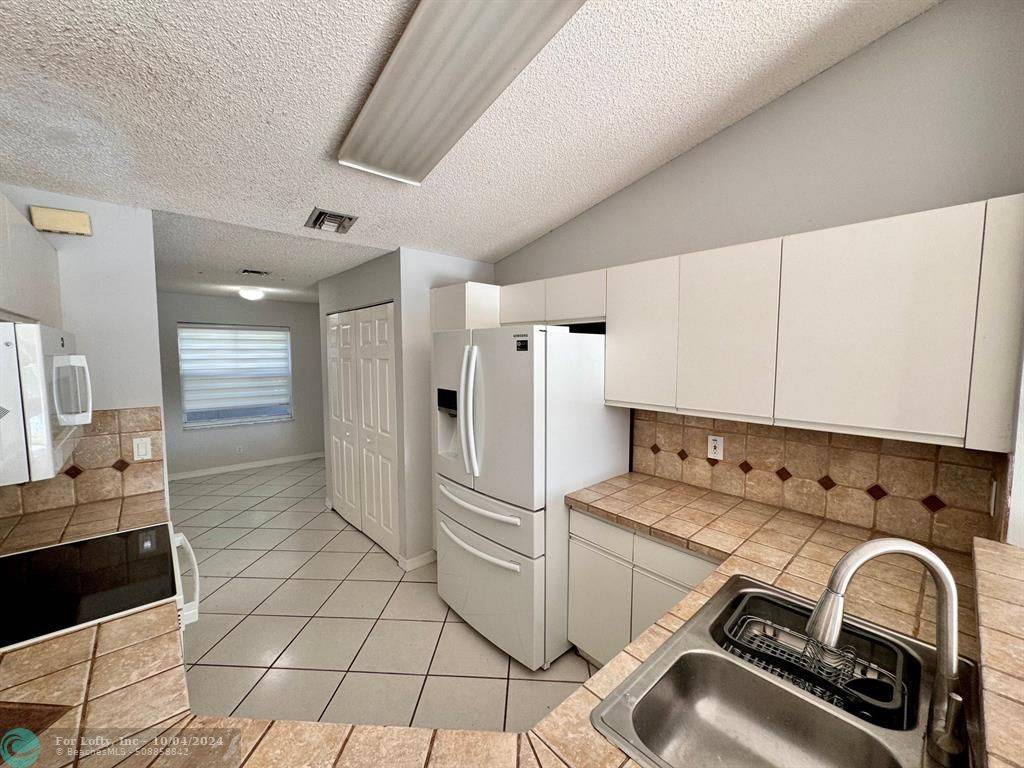 Weston, FL 33331,4216 Pine Ridge Court