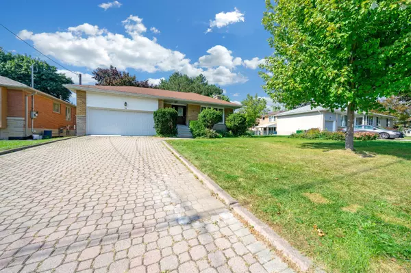 Toronto C15, ON M2J 2S3,39 Bathford CRES