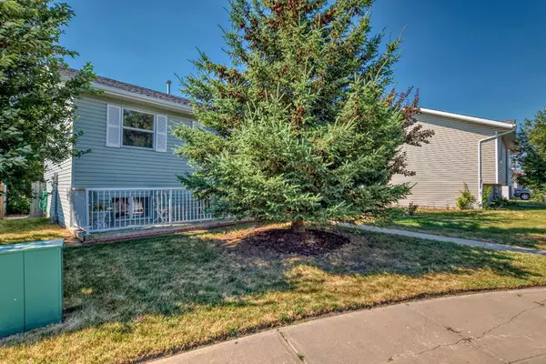 Strathmore, AB T1P1T1,1708 Strathcona PL