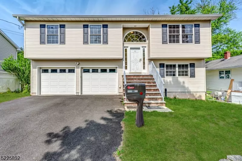 20 N 4Th Ave, Manville Boro, NJ 08835