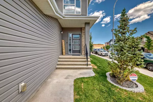 Calgary, AB T2X 4C8,300 Walgrove BLVD Southeast