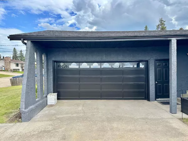 Whitecourt, AB T7S 1G8,4 Sandy DR