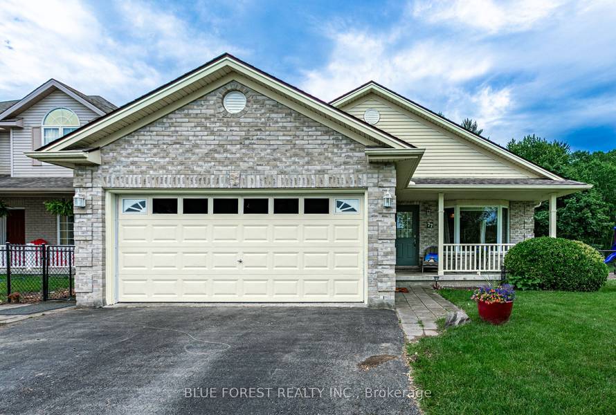 77 Woodvale DR, Thames Centre, ON N0L 1G3