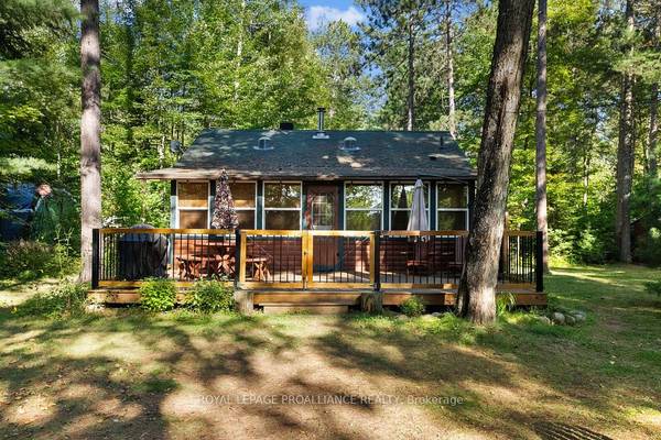 25B Cormorant LN, Madawaska Valley, ON K0J 1L0