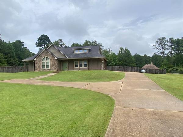 135 Juli Lane, Benton, LA 71006