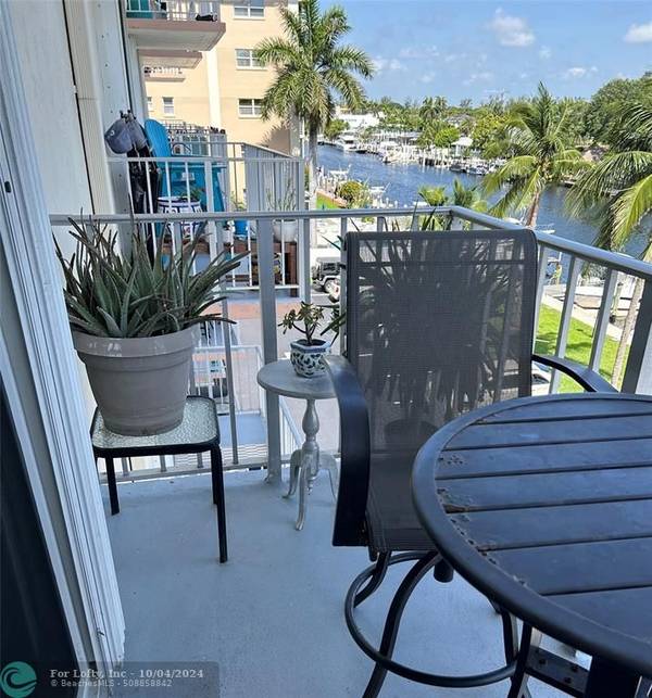 Fort Lauderdale, FL 33316,1731 SE 15th St  #405