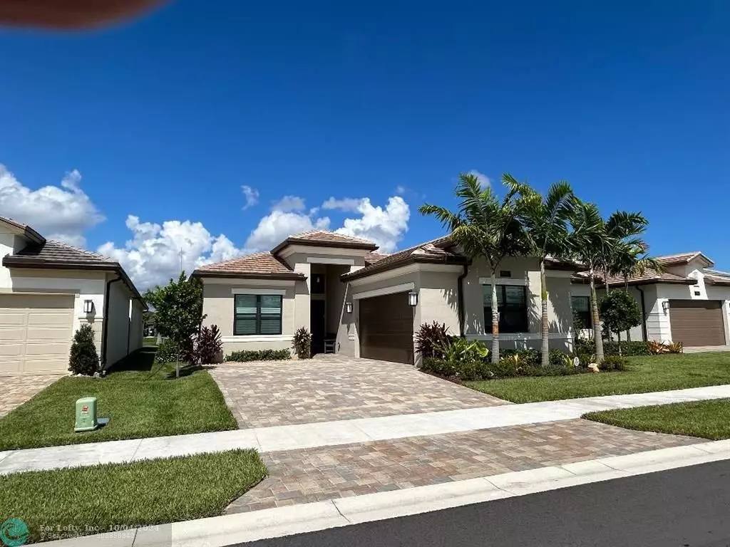 Boynton Beach, FL 33473,9422 Mountain Pine Grv