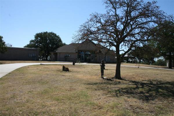 555 Glidewell Road, Mineral Wells, TX 76067