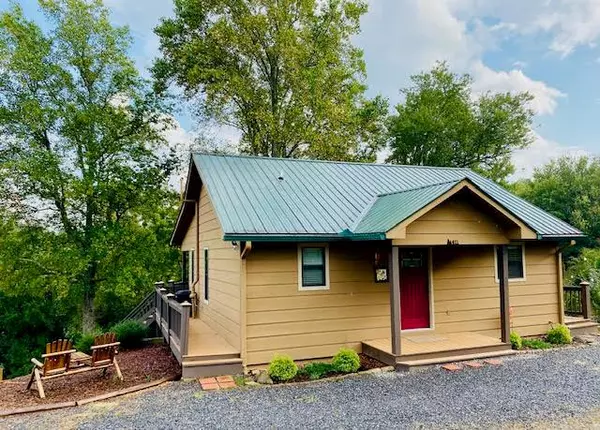 Hayesville, NC 28904,411 Cabin Drive