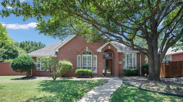 3208 Kinlock Court,  Plano,  TX 75074