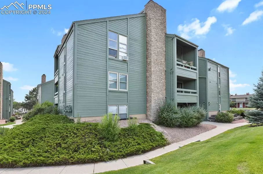 140 W Rockrimmon BLVD #201, Colorado Springs, CO 80919