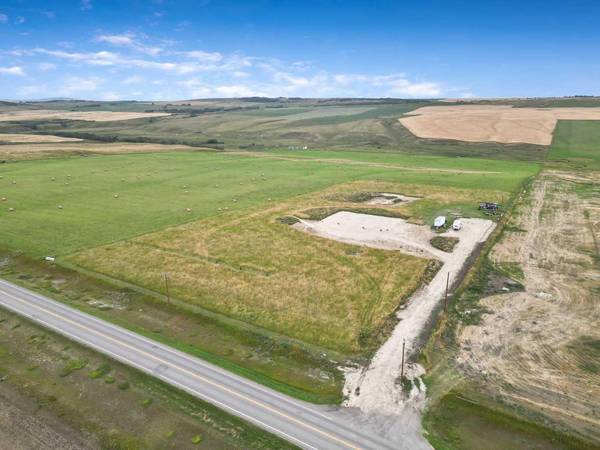 Rural Foothills County, AB T0L 0H0,8 Acres 543 West