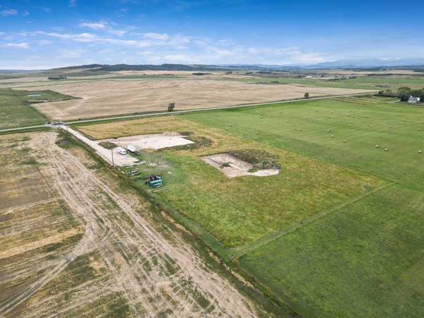 Rural Foothills County, AB T0L 0H0,8 Acres 543 West