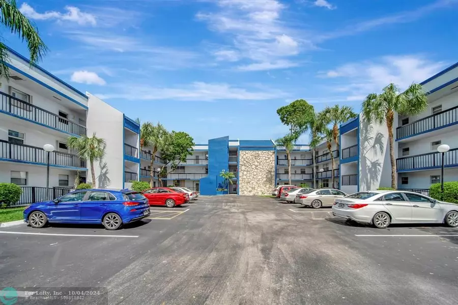 3100 Holiday Springs Blvd  #305, Margate, FL 33063