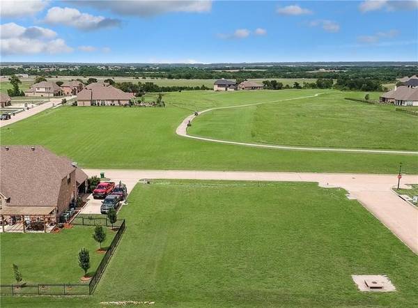 1715 Eagle Glen Pass, Gunter, TX 75058