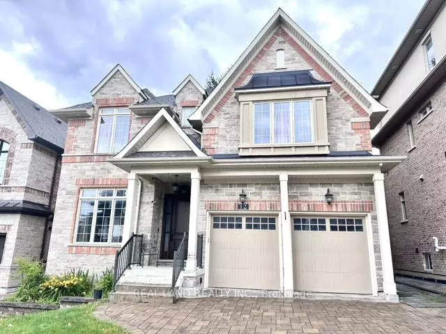 12 Heathmont CT, Richmond Hill, ON L4E 4K1