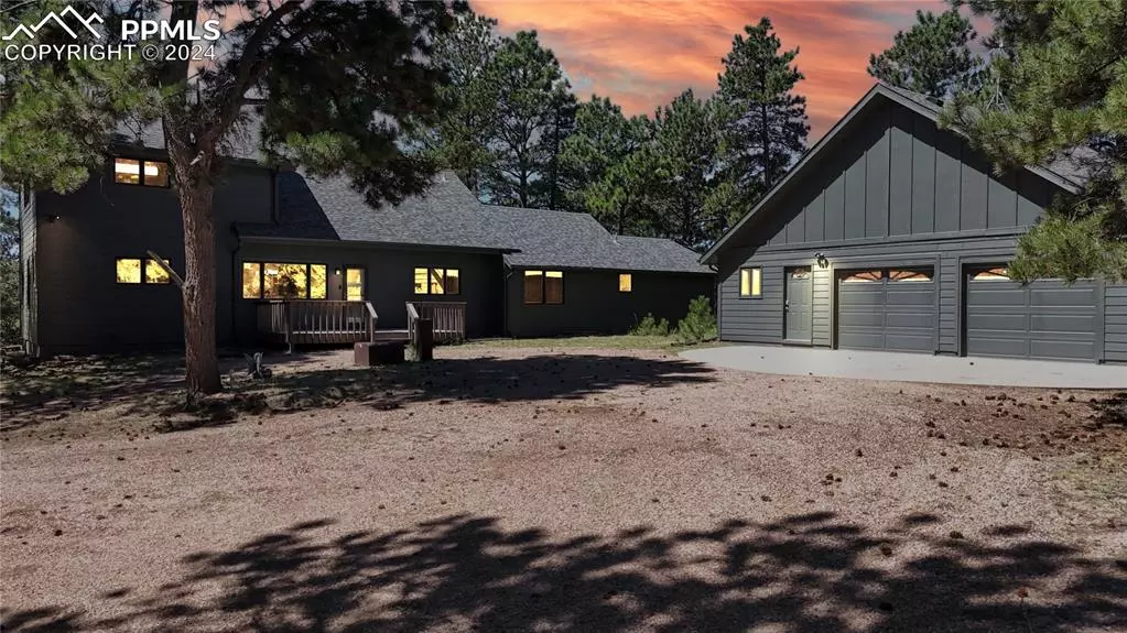 4147 Larkspur LN, Larkspur, CO 80118